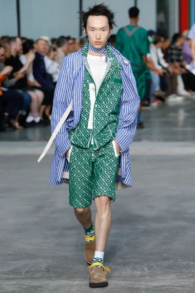 Look 26
